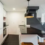 アパート Guestready - Charming Mezzanine Near Porto ヴィラ・ノヴァ・デ・ガイア