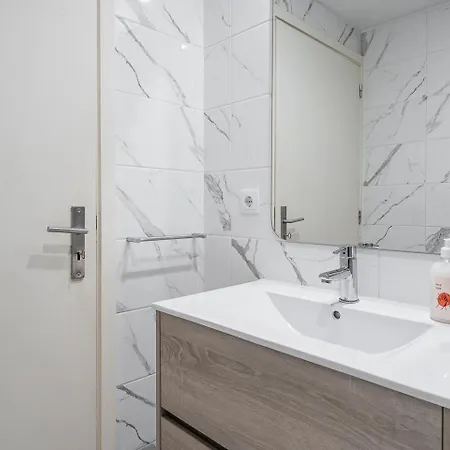 Guestready - Charming Mezzanine Near Porto Apartment